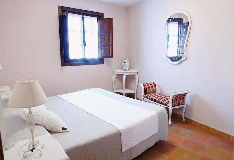 بنسيون Posada La Busta