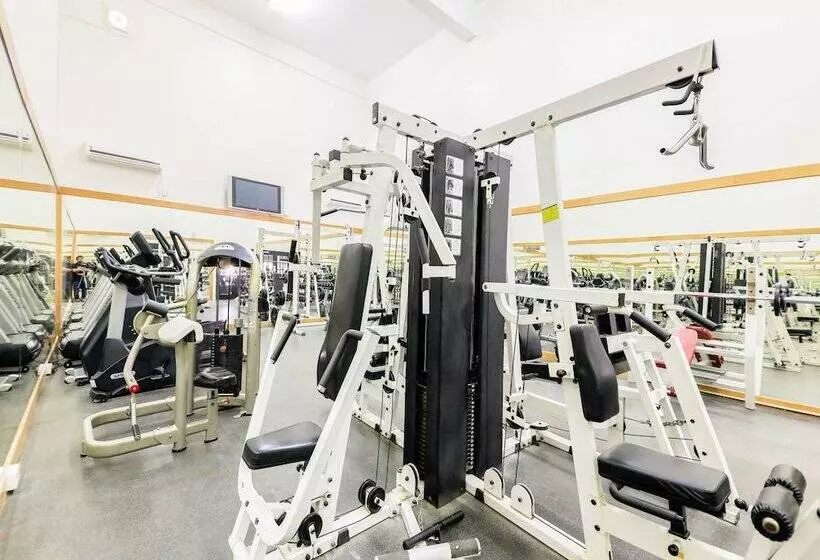 Capital O133 Al Sawadi Beach Resort & Spa