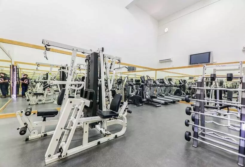 Capital O133 Al Sawadi Beach Resort & Spa