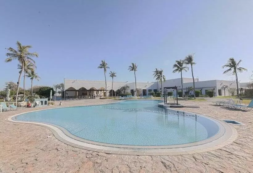 Capital O133 Al Sawadi Beach Resort & Spa