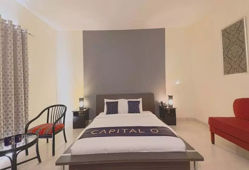 Capital O133 Al Sawadi Beach Resort & Spa