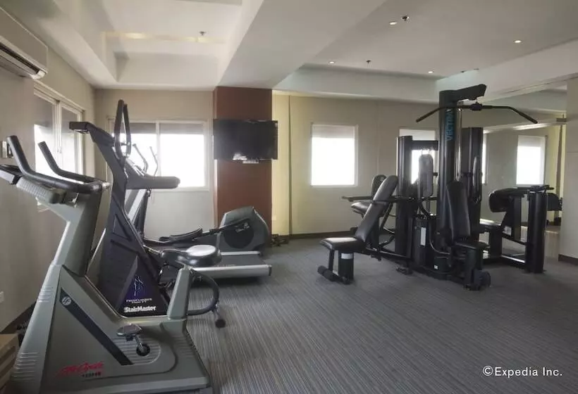 Отель Imperial Palace Suites