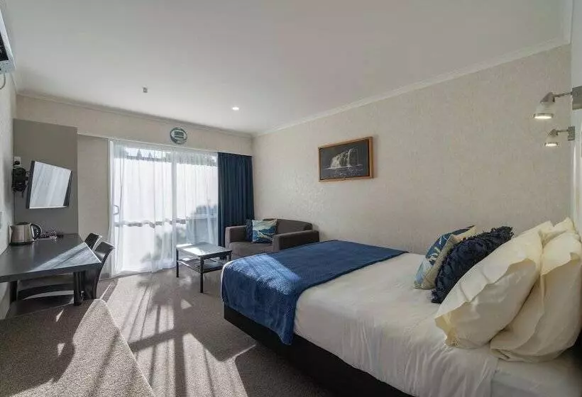 Parklands Motel & Apartments Te Anau