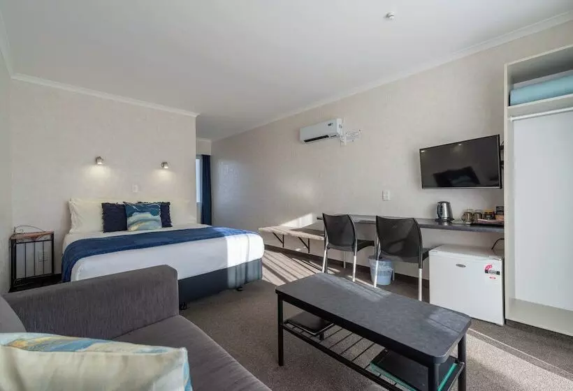 Parklands Motel & Apartments Te Anau
