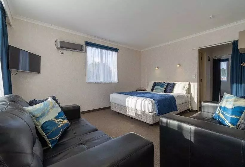 Parklands Motel & Apartments Te Anau