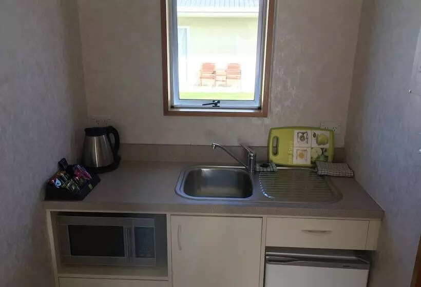 Parklands Motel & Apartments Te Anau