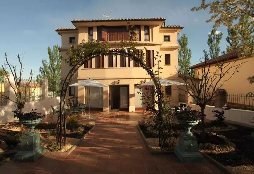 Hostal Infanta Dona Leonor