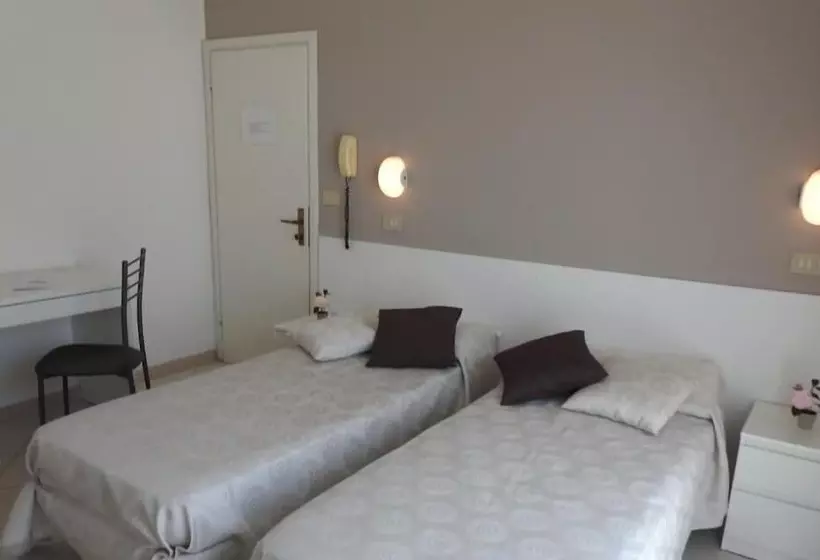 مسافرخانه La Bella Vita