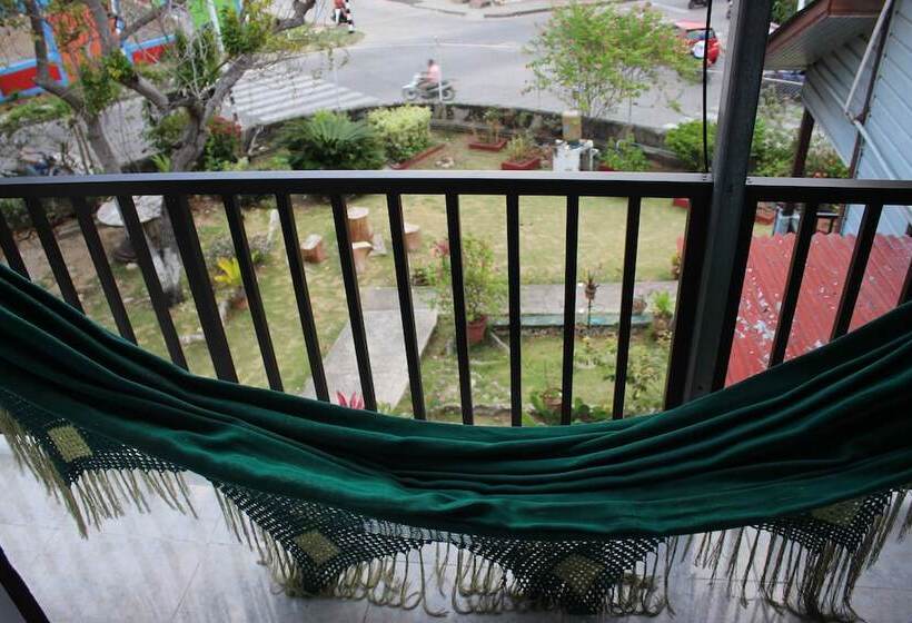 مسافرخانه Posada Nativa Miss Trinie