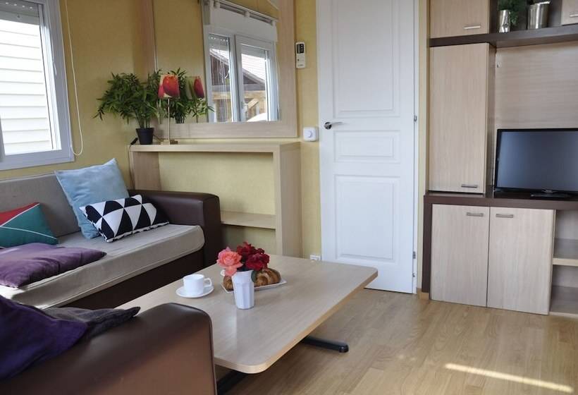 فندق Camping La Estanca