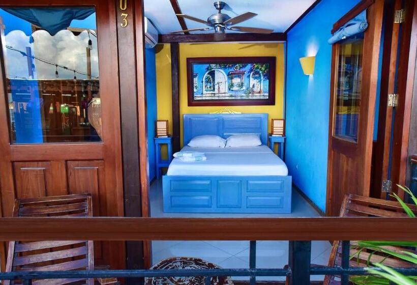 Hotel La Brisa Loca Hostel