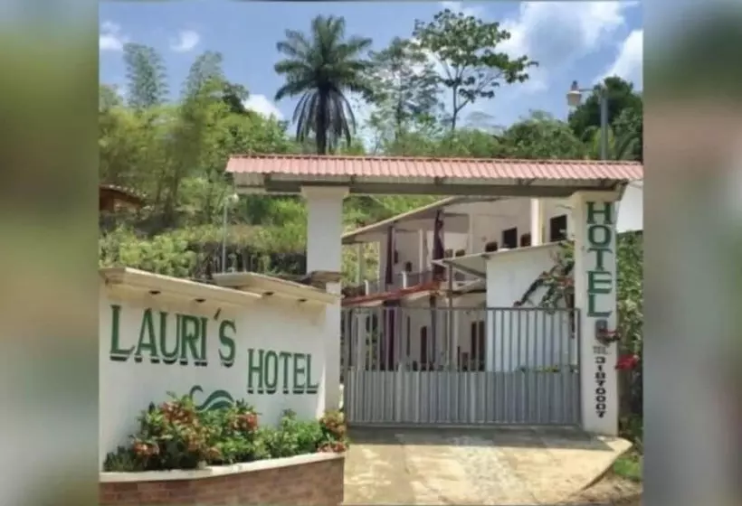 هتل Lauris