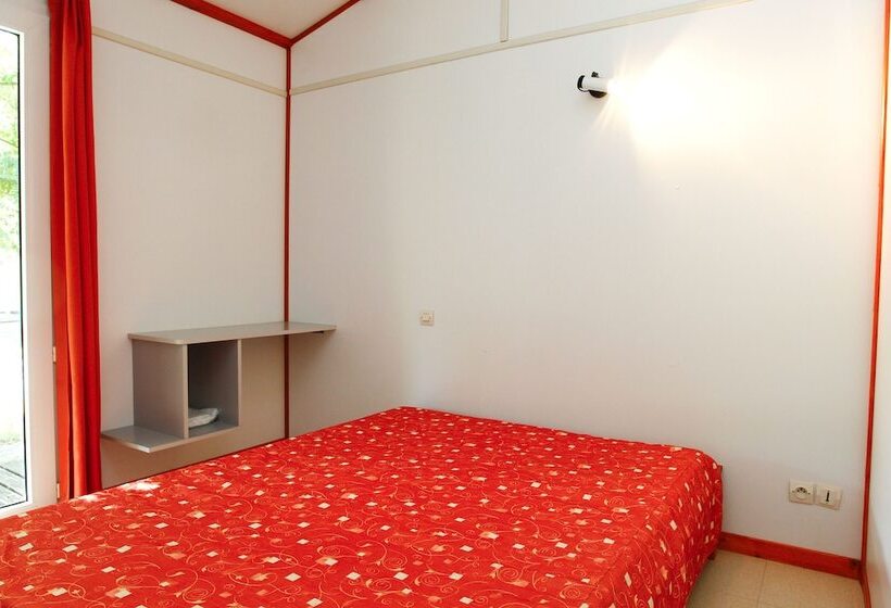 Le Domaine Du Cèdre