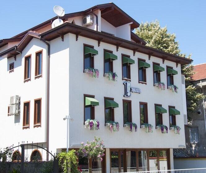 فندق 1inci Konak