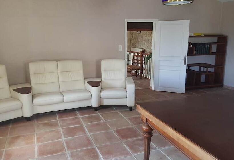 تختخواب و صبحانه Mas Des Oliviers Chambres D Hôtes