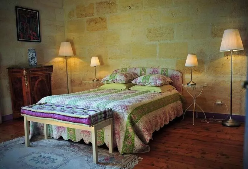 Aamiaismajoitus (B&B) Petit Garros