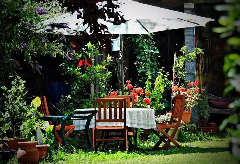 Aamiaismajoitus (B&B) Petit Garros