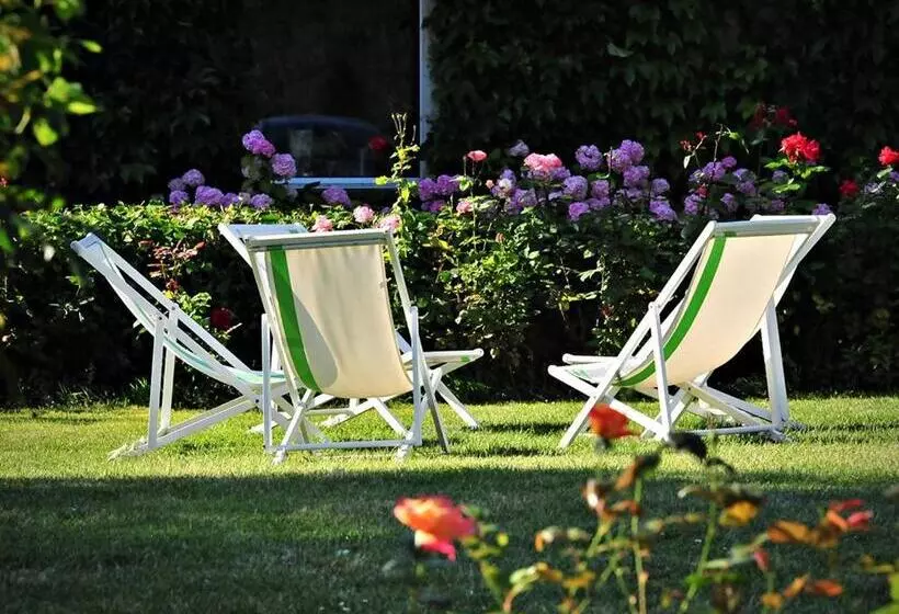 Aamiaismajoitus (B&B) Petit Garros