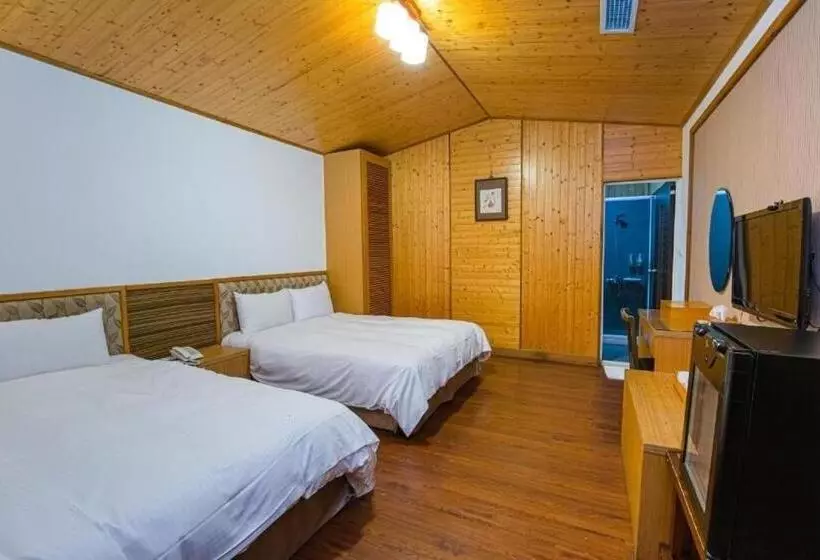 هتل Dragon Manor Resort