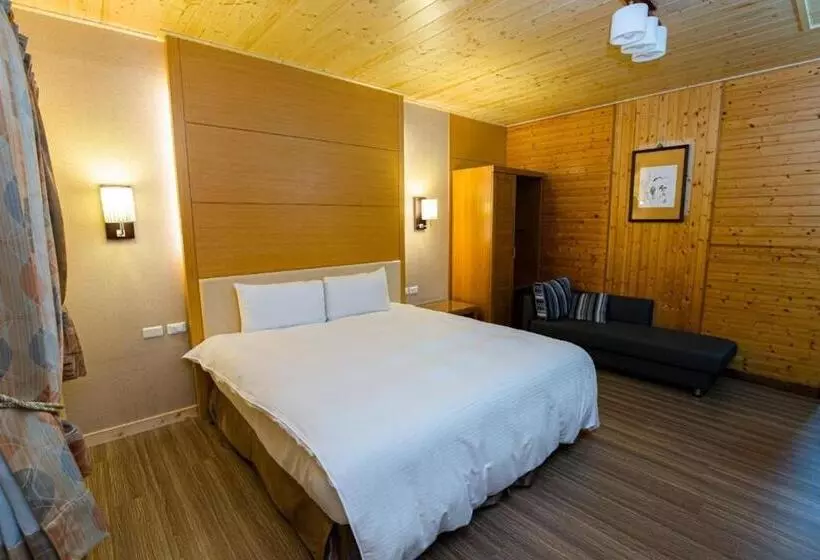 هتل Dragon Manor Resort