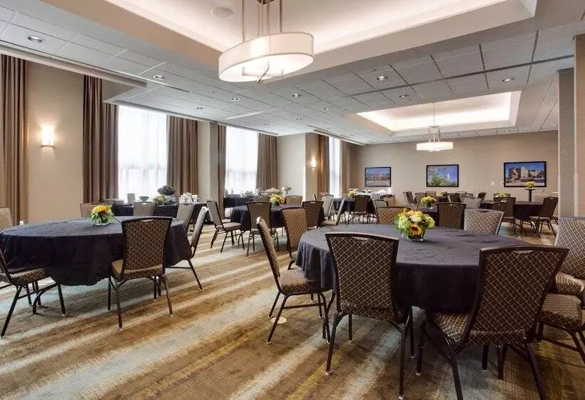 ホテル Drury Inn & Suites Dallas Frisco