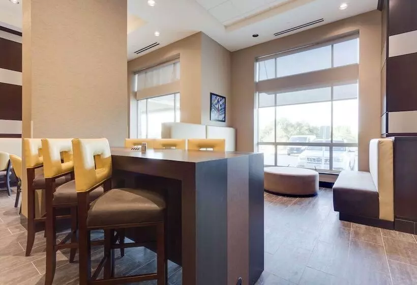 ホテル Drury Inn & Suites Dallas Frisco