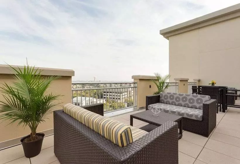 ホテル Drury Inn & Suites Dallas Frisco