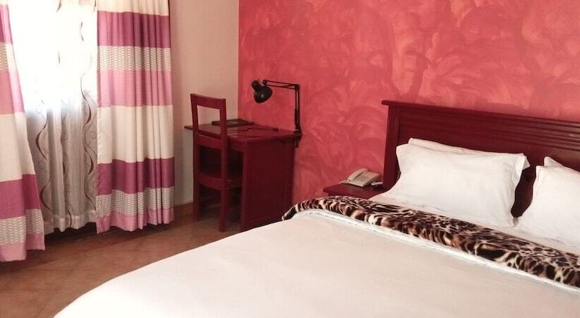 בית מלון כפרי Samanene