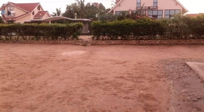 בית מלון כפרי Samanene