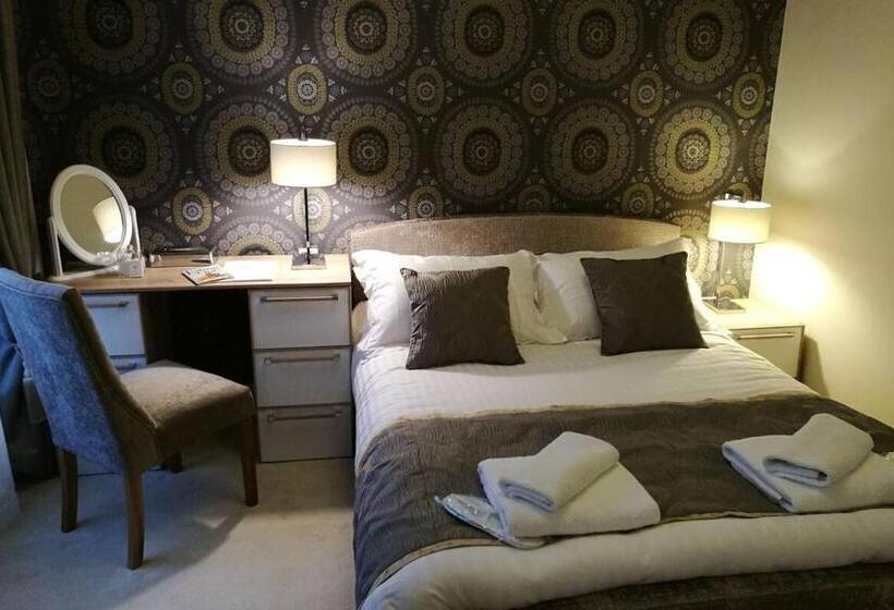 هتل The Devon Court