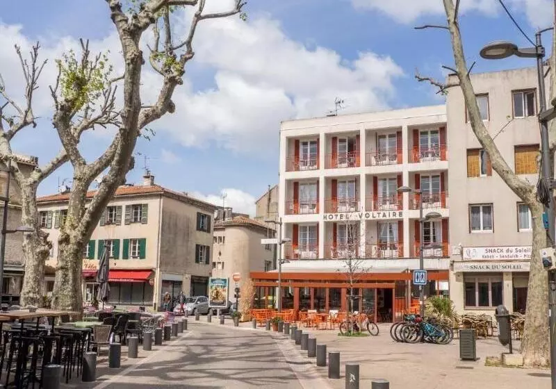 ホテル Hôtel Voltaire