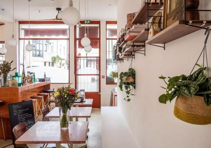 ホテル Hôtel Voltaire