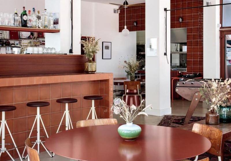 هتل Hôtel Voltaire