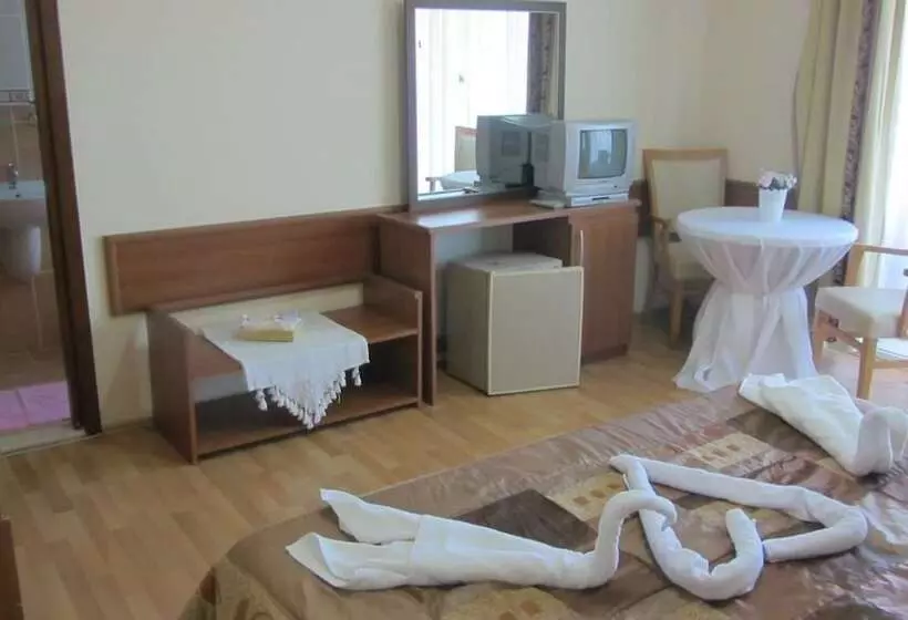 Ipek Hotel Camyuva