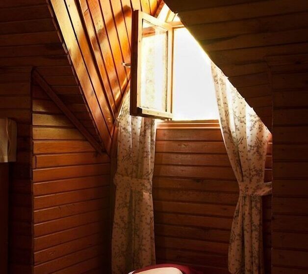 Orhan Kutbay'in Evi Turyolu Cafe Pansiyon