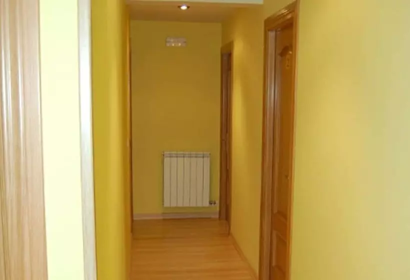 Albergue La Torre   Hostel