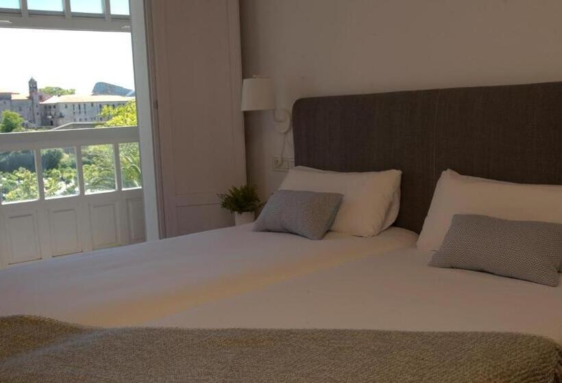 Bed and Breakfast Pension O Xardin De Julia