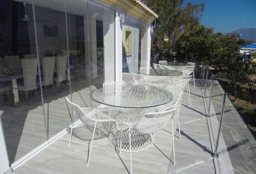 Bed and Breakfast Three Palms Adults Only