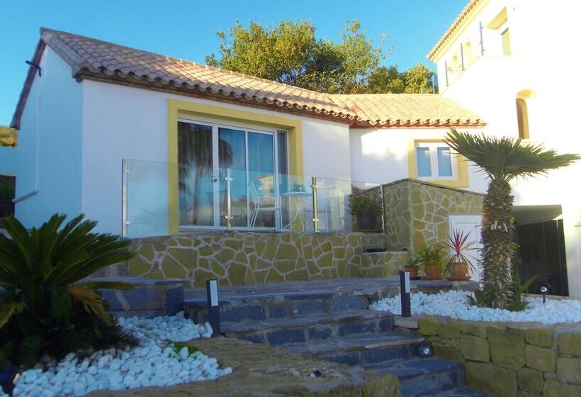 Bed and Breakfast Three Palms Adults Only