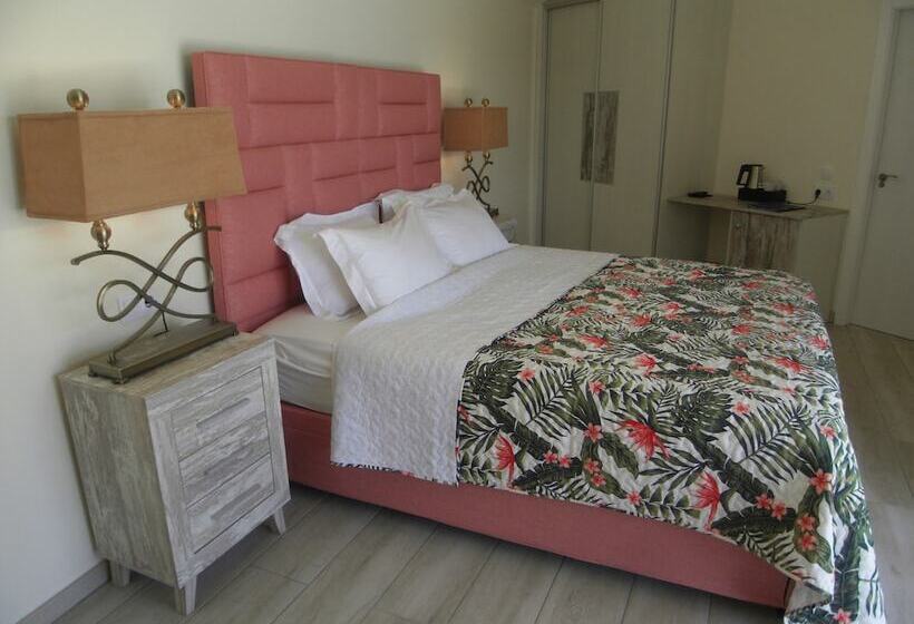 Bed and Breakfast Three Palms Adults Only