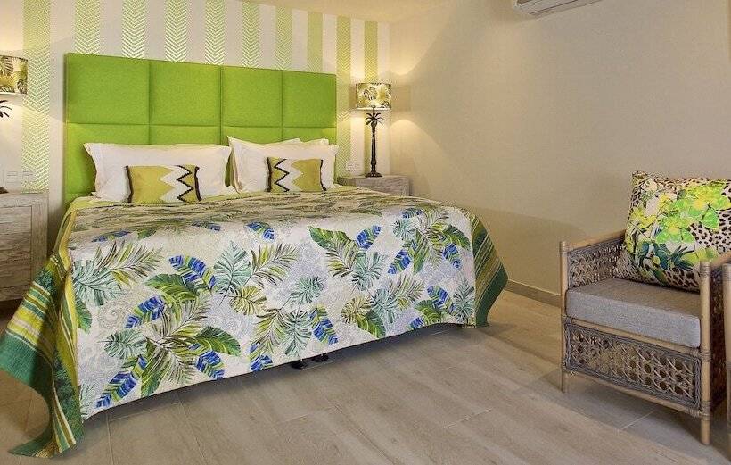 Bed and Breakfast Three Palms Adults Only