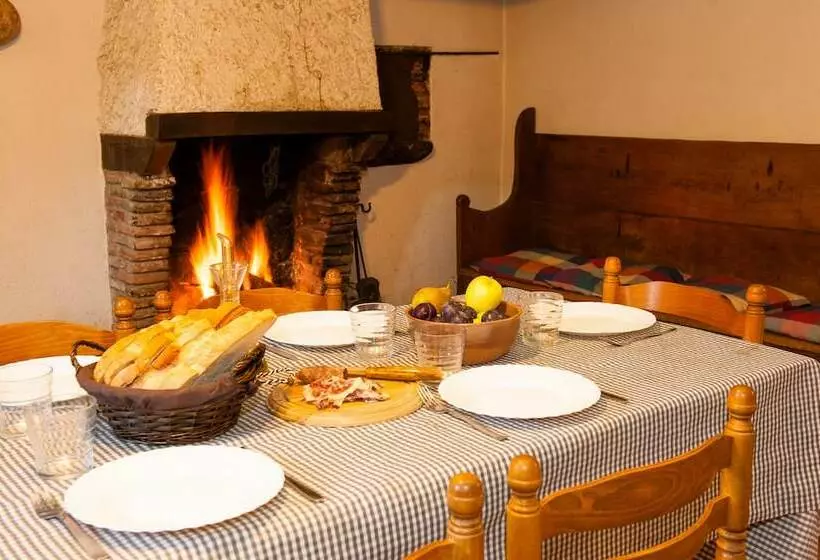 Casa Rural El Callís