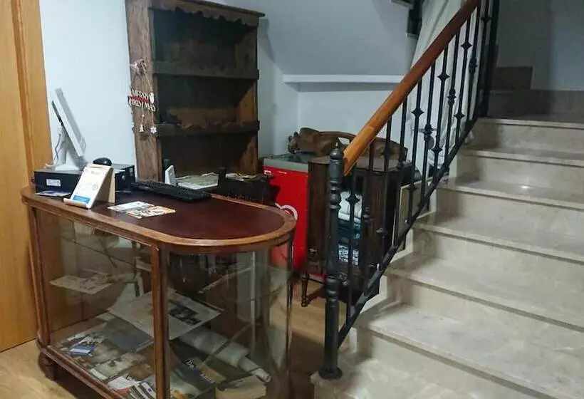 El Camino De Santovenia   Albergue   Hostel