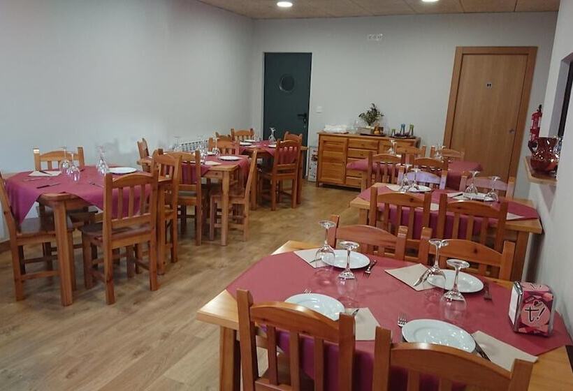 El Camino De Santovenia Albergue Hostel