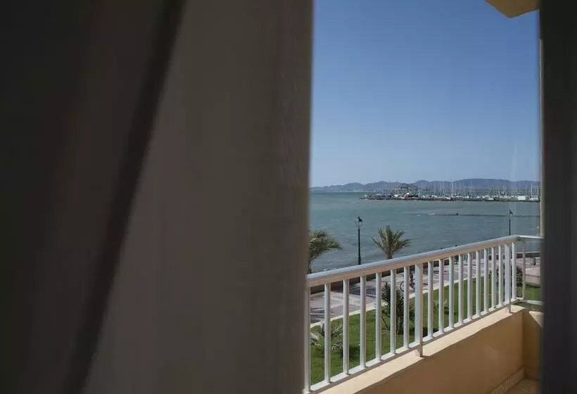 ホテル Apartamentos La Encarnación