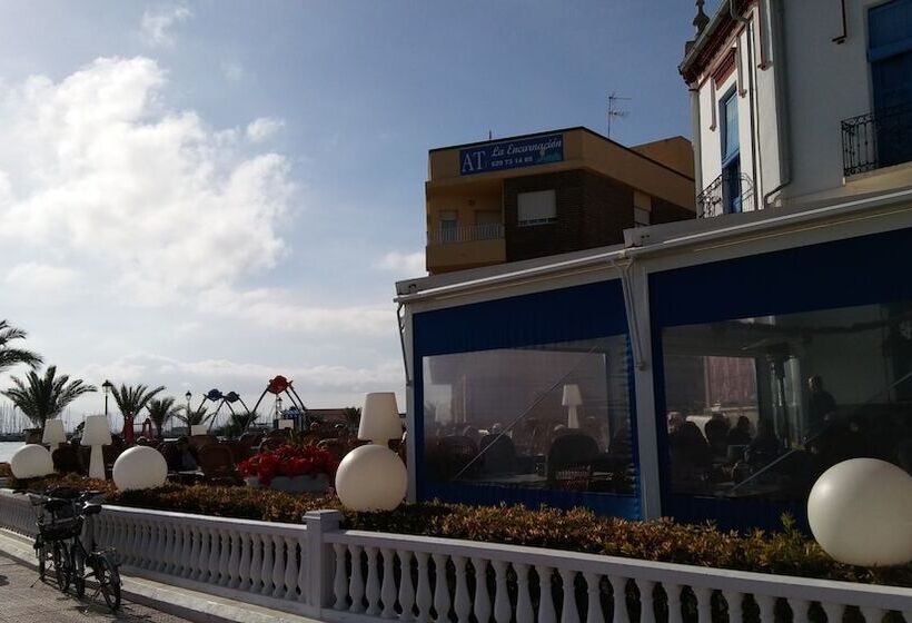 فندق Apartamentos La Encarnación