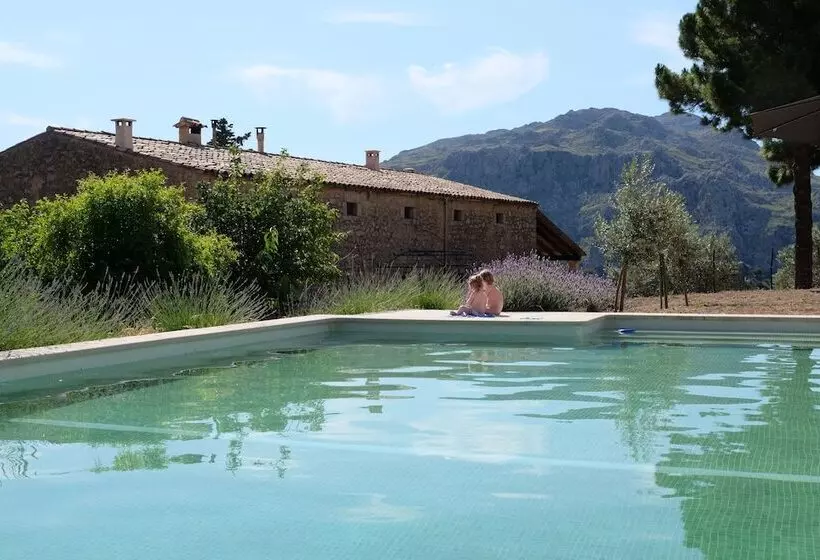 Maaseutuhotelli Agroturismo Son Alzines