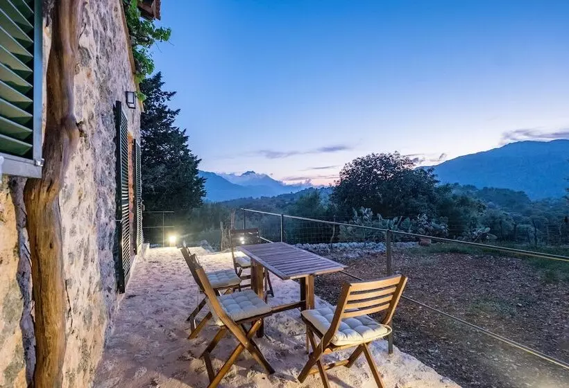 Maaseutuhotelli Agroturismo Son Alzines