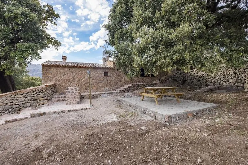 هتل روستایی Agroturismo Son Alzines