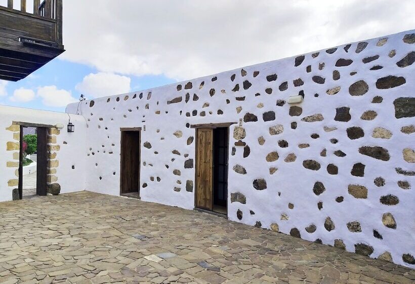 هتل روستایی Rural Rugama